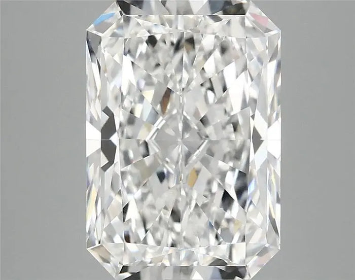 3.92 Carat · RADIANT · E · VVS2 · IGI · Excellent Cut