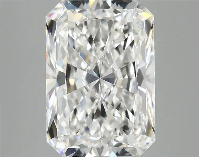 4.09 Carat · RADIANT · E · VVS2 · IGI · Excellent Cut