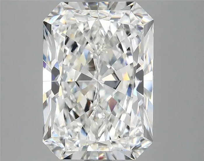 3.95 Carat · RADIANT · E · VVS2 · IGI · Excellent Cut