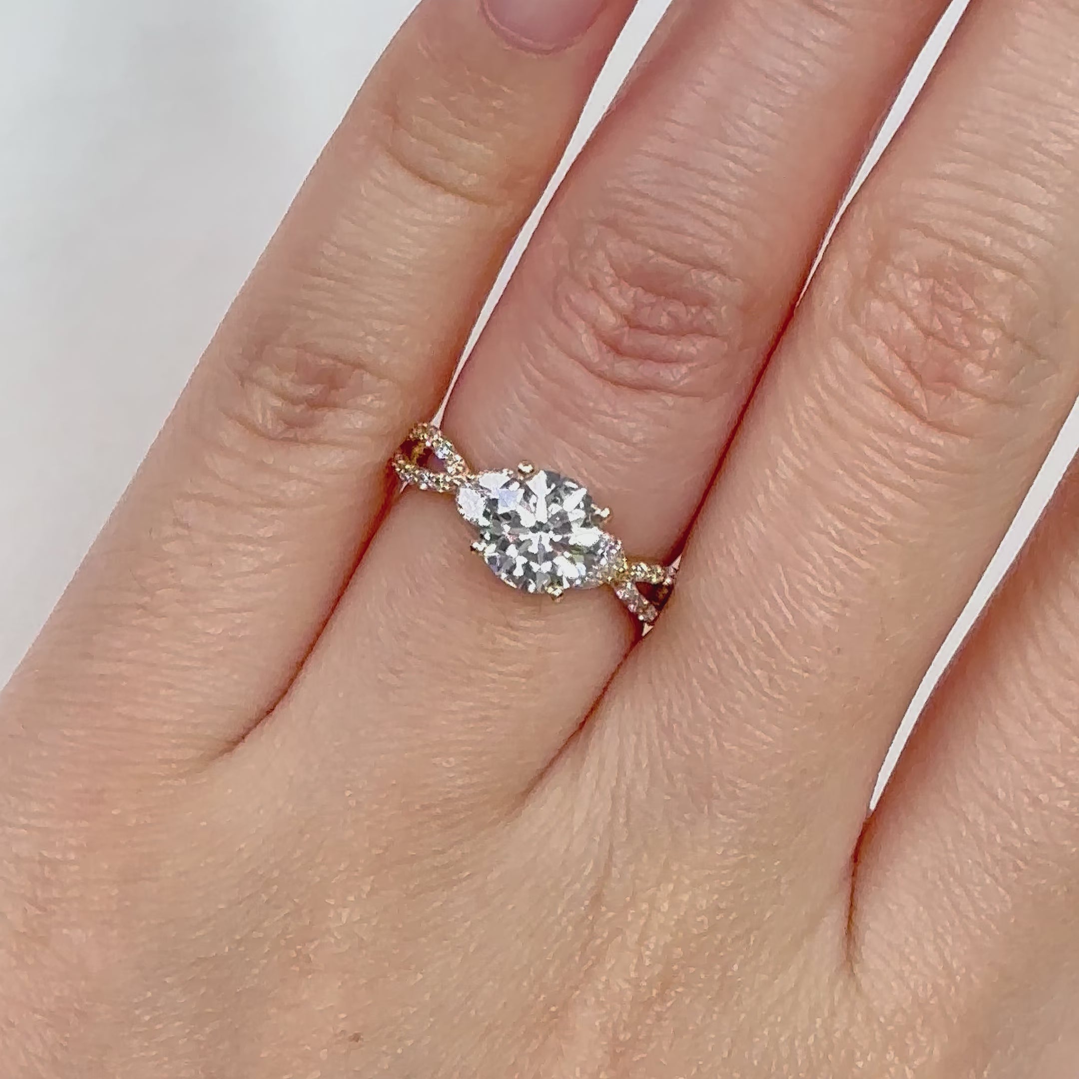 1.53ct F VVS1 Round Lab Diamond Engagement Ring | Amara Luxe Adorned